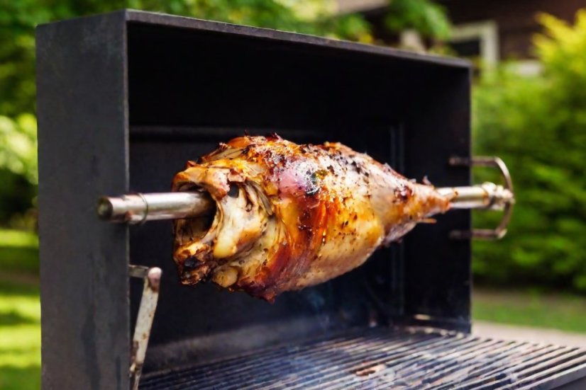 Telecí kýta  35-40 kg, na gril, přesná cena na optání (T),